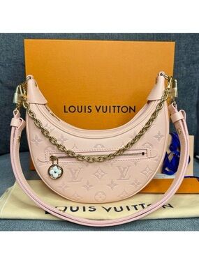 Louis Vuitton Loop monogram mahina Jasmine pink bag